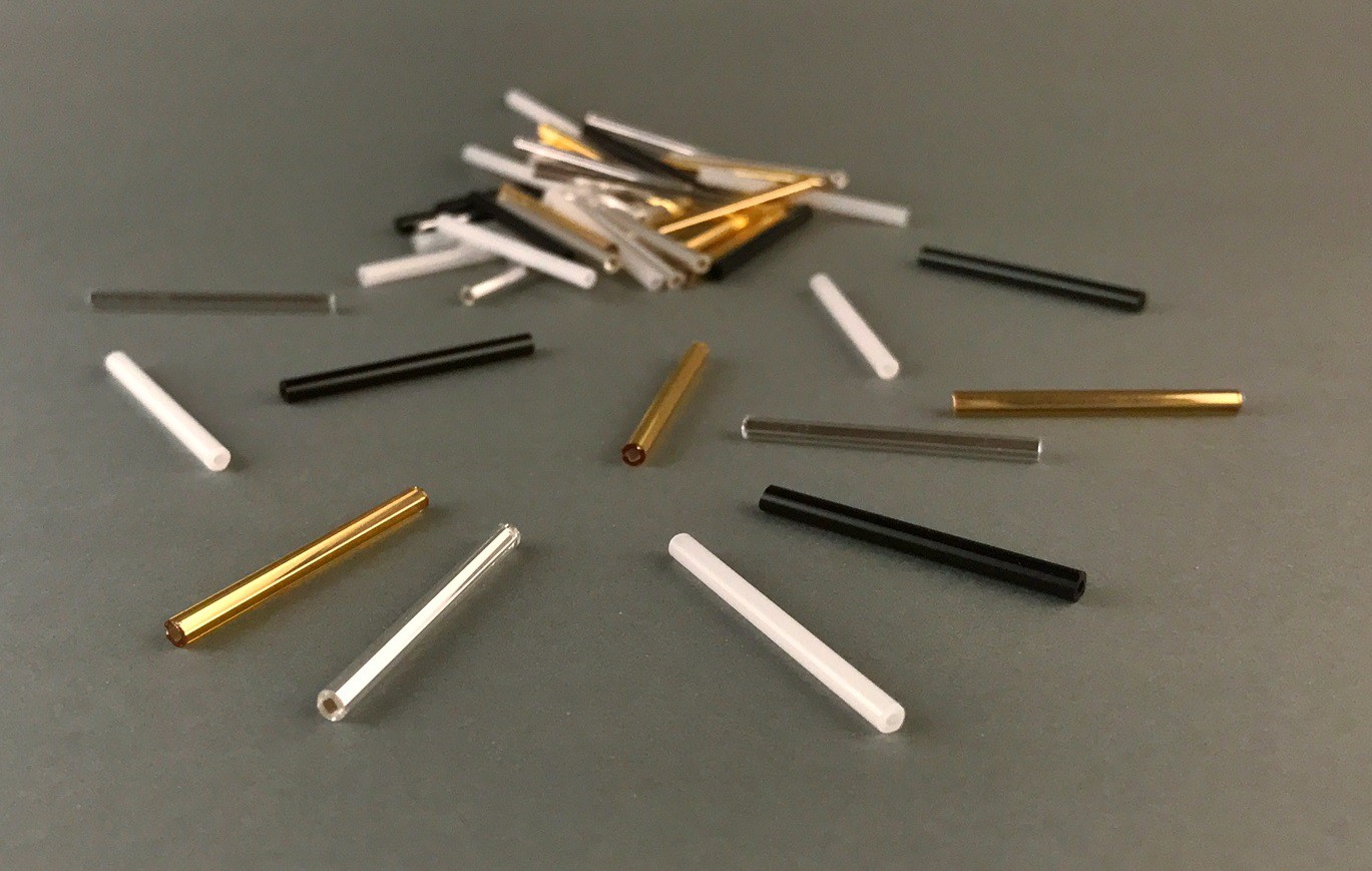 Lasiputkihelmi 50mm hopeanvärinen 100g